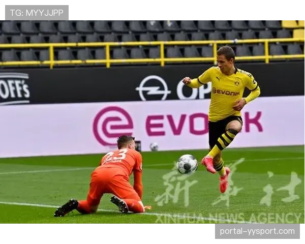 德甲计划在部分球场测试新型传感器，用于更精准采集球员跑动与压迫数据